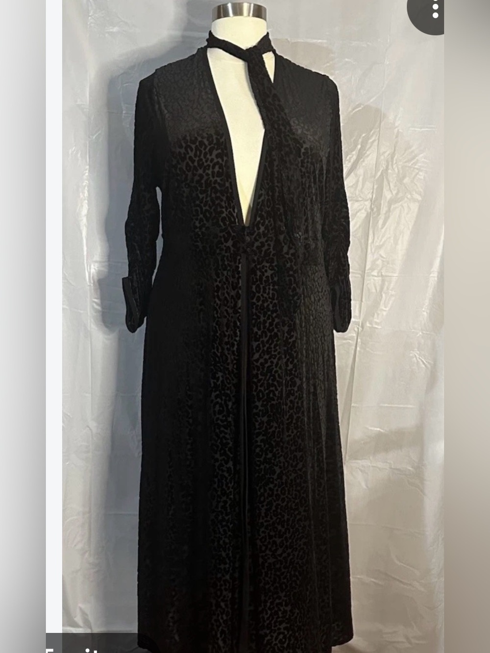 Torrid Black Leopard Velvet Burnout Maxi Dress Size 2